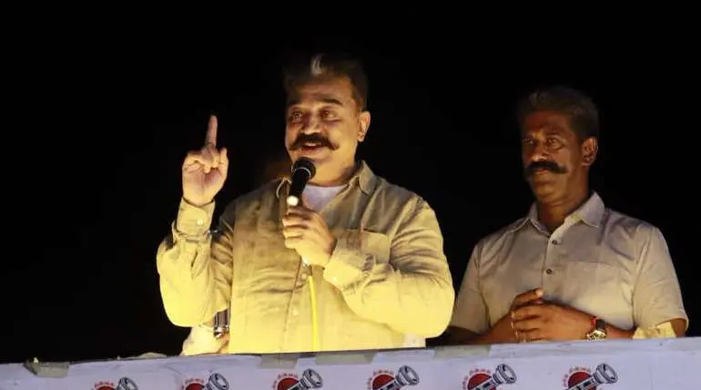 Stones and Eggs were Thrown at Kamal Haasan in Election Rally