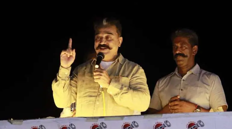 Stones and Eggs were Thrown at Kamal Haasan in Election Rally