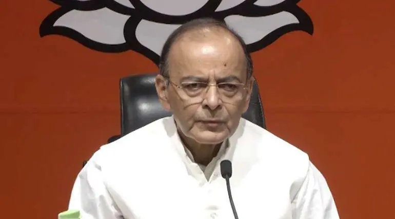Modi Surprise Visit Yesterday Night to Arun Jaitley House