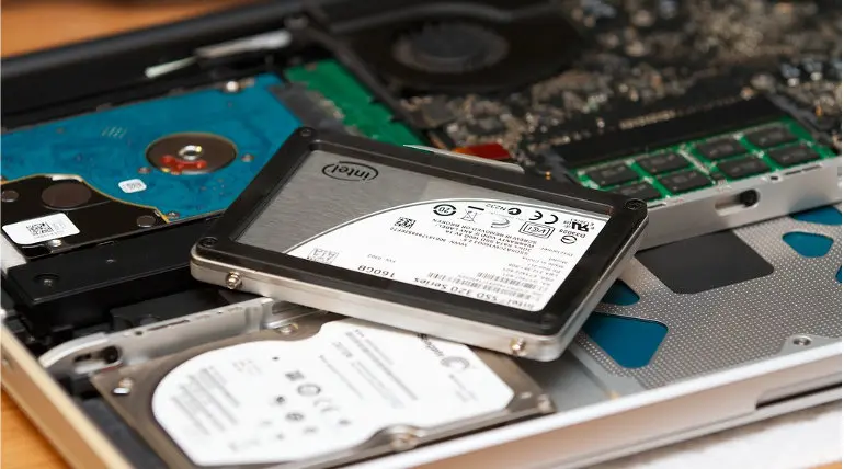 4 SSDs into One - Gigabyte Imagine the Speed of PC