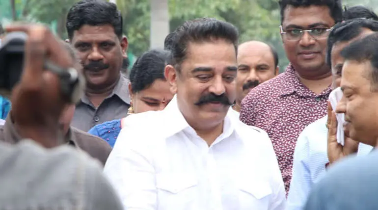 Let them Arrest me - Kamal Hassan Airport Interview