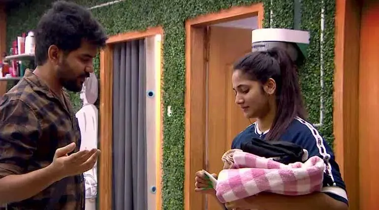Bigg Boss 3 Tamil: Day 16 Promo Highlights in Bigg Boss House