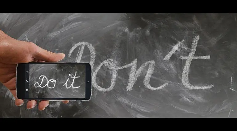 UP CM Yogi has put blanket ban on use of mobile phones across colleges and universities