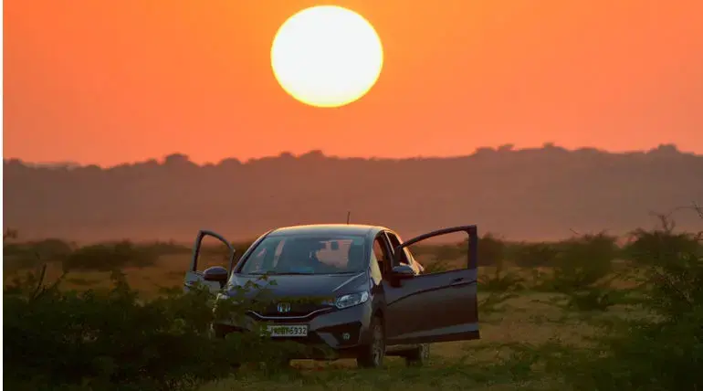 Do Discounts on Cars Help handle the Dealership Crunch?