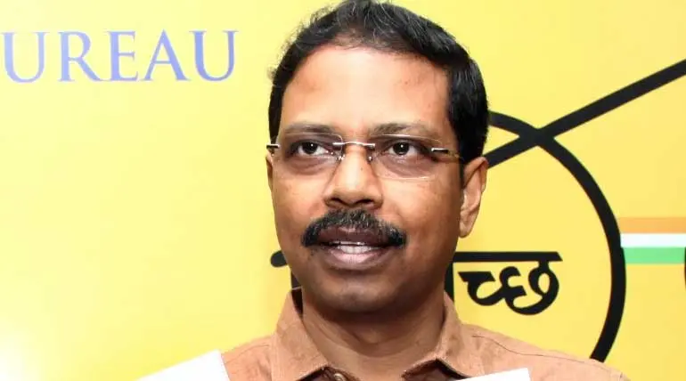Chief Election commissioner confirms seizure of 4.6 lakhs cash from the two by-poll assembly constituencies