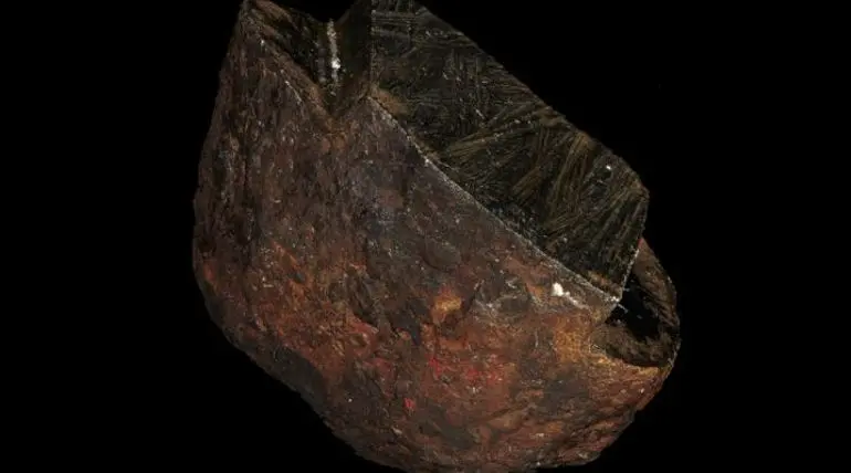 Rare Mineral Found Tucked in a Meteorite has Never been Seen in Nature Before