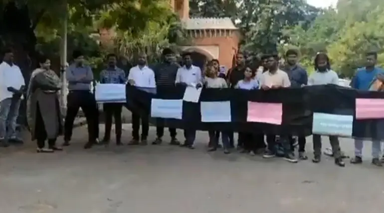 Did Madras University Threaten to cut the Internal marks of the Students Who Protest Against CAA?
