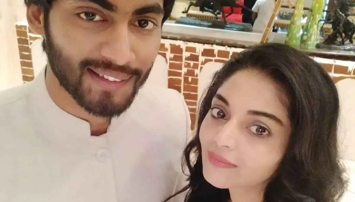 Sanam Shetty Lodges Police Complaint Against Vijay TV Tharshan