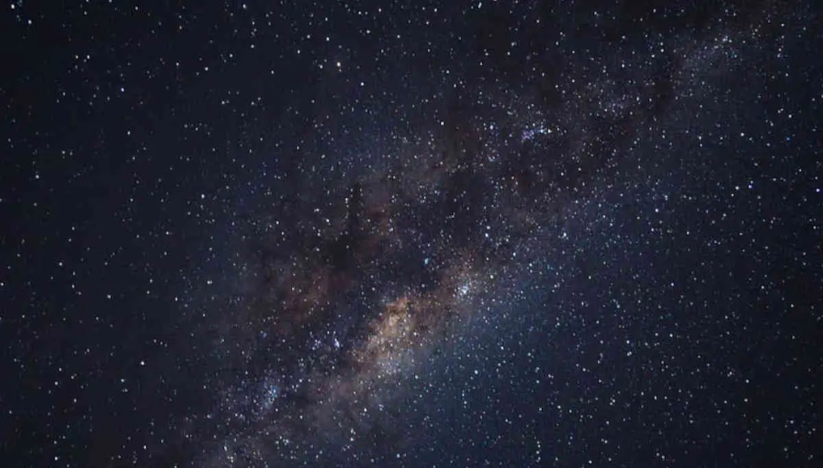 Mysterious Radio Bursts From Deep Space Repeatedly Reaching Earth Every 16 Days