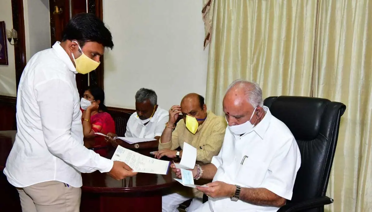 Coronavirus Lockdown Karnataka: Bans Entry of 4 states including Tamil Nadu