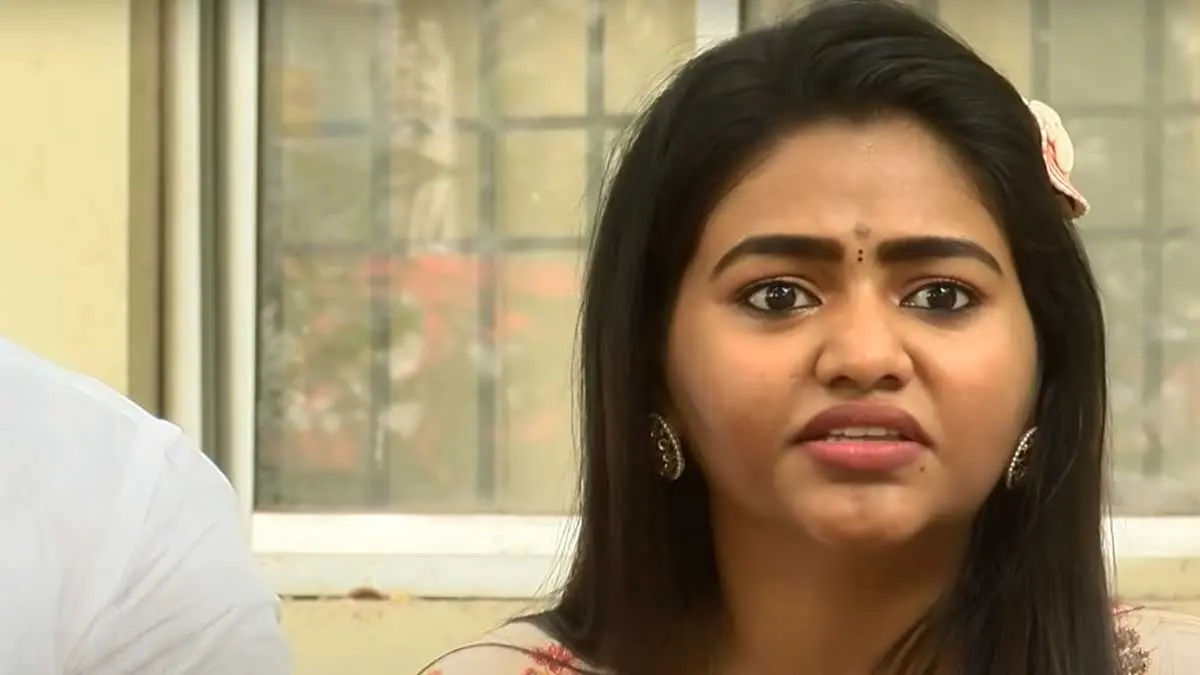 Will the police arrest Meera Mithun on Shallu Samu's police complaint?