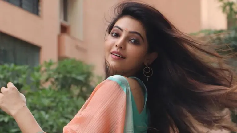 Bigg Boss 4 Tamil Contestants were Quarantined; Athulyaa Ravi Denial