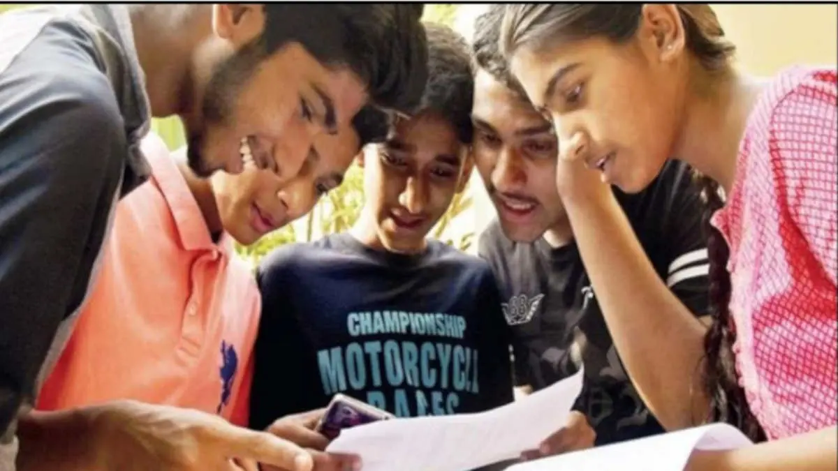 Anna University Releases Final Semester Exam Schedule - Student can send Answer Papers via Speed Post