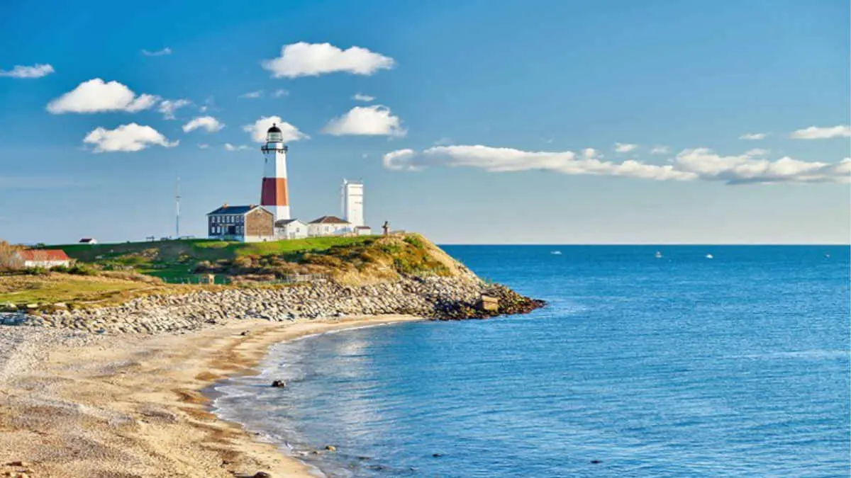 Flesh-Eating bacteria infects Five more people in Connecticut