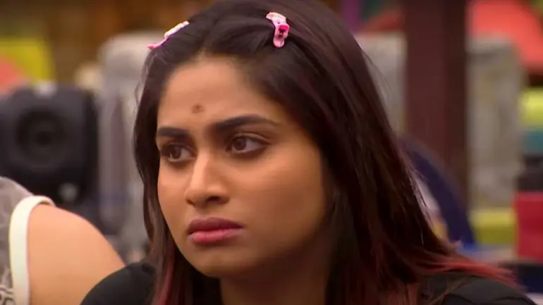 Shivani Cornered by housemates , Promo Highlights of Bigg boss Tamil 4