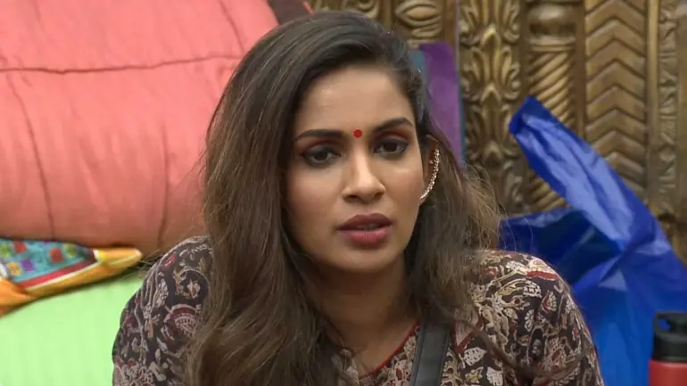 Bigg Boss Samyuktha Karthik plays a sided-game among contestants