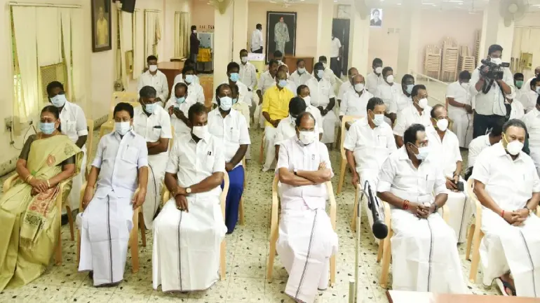 Tamil Nadu Election 2021 Sleepless discussion of AIADMK
