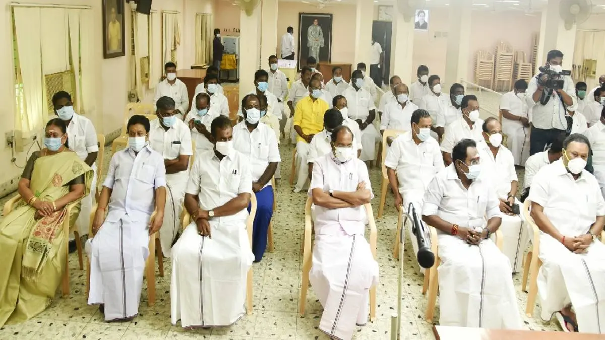 Tamil Nadu Election 2021 Sleepless discussion of AIADMK