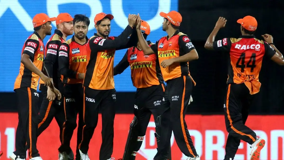 Sunrisers Hyderabad Dance to Vaathi Coming On Viral