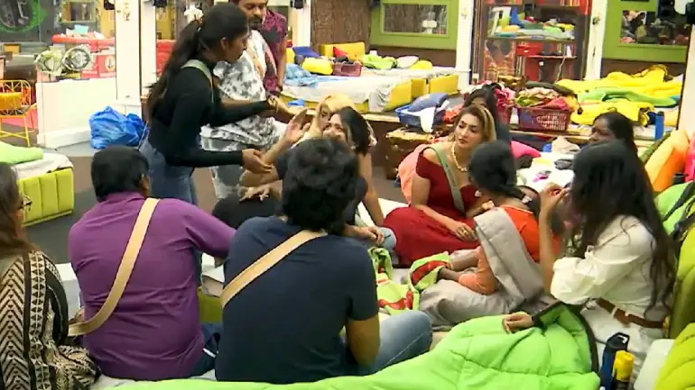 Why There Is No Camera In Dressing Room? Bigg Boss Tamil 5 October 26