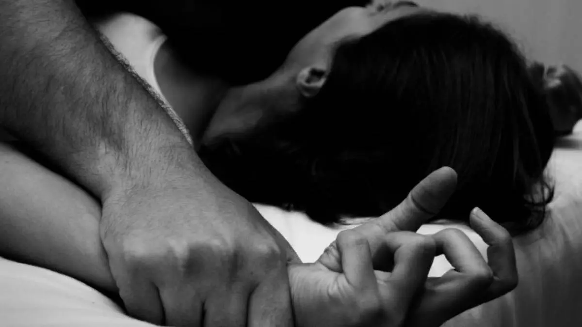 An HR Executive Raped And Blackmailed By Young Boy At Noida
