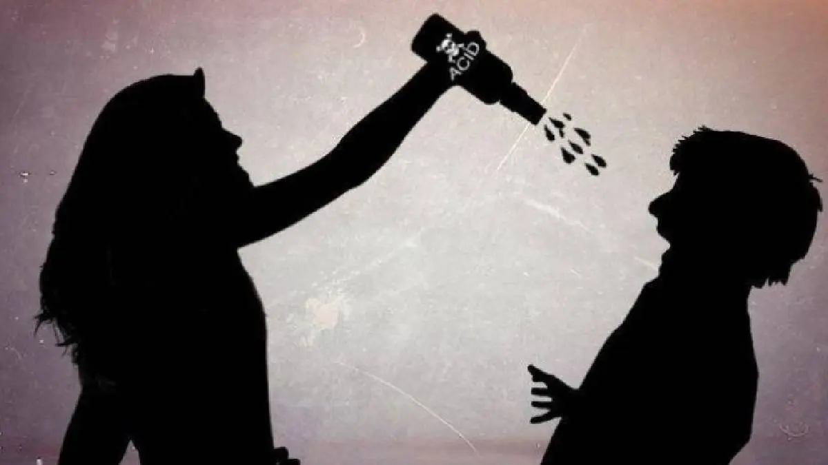 35 Year Old Women Throws Acid On 28 Year Old Man For Rejecting Love