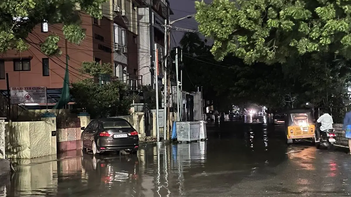 Tamil Nadu Weather Report: Chennai Rains And Schools Declared Holiday
