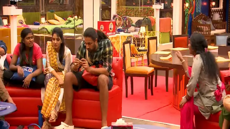 Isaivani And Thamarai Fight Turns Out Serious In Bigg Boss Tamil 5