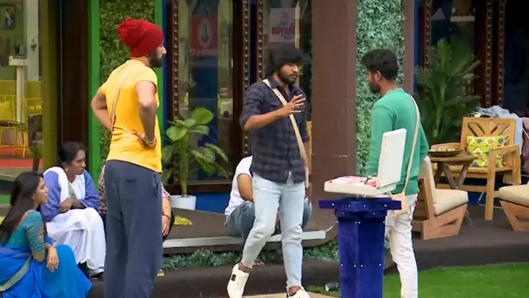 Ciby Takes 12 Lakhs Cash Suitcase And Leaves Bigg Boss House?