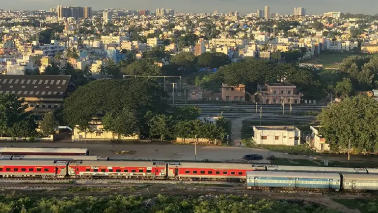 Weekend Curfew Cancelled But Night Curfew Continues In Karnataka