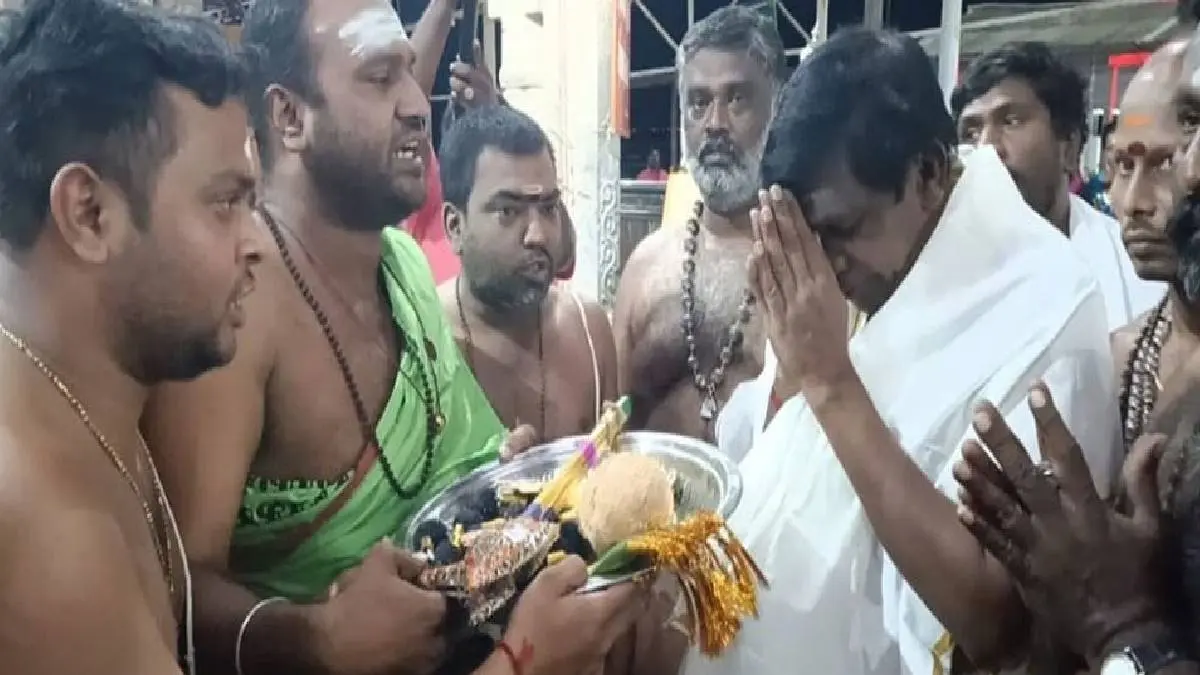 Comedian Vadivelu Views On Entering Politics To Media