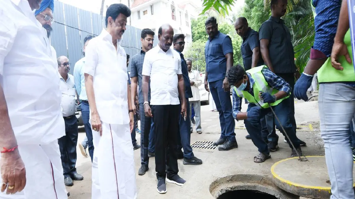 CM Stalin Inspects Rainwater Drainage Works In Person