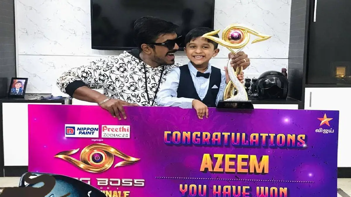 Azeem Celebrates The Bigg Boss Season 6 Victory With His Son Ryan