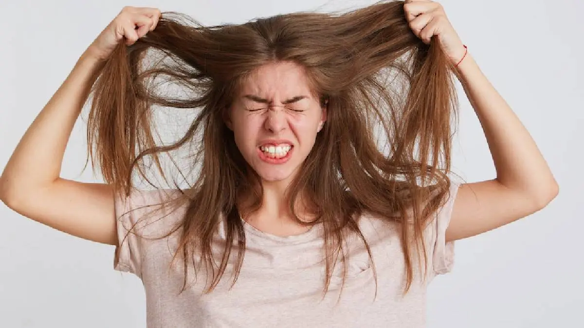 How To Get Rid Of Dandruff Using Home Remedies?