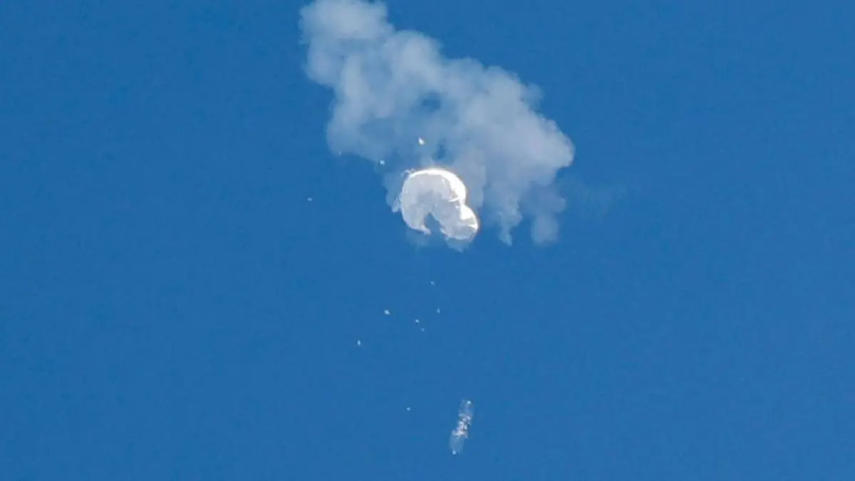 Mysterious Object Discovered in American Airspace At 20000 Ft Altitude