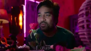 Single Shankarum Smartphone Simranum Full Movie Starring Shiva Review