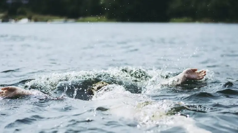 Four School Girls Drowned In Cauvery River During Excursion In TN