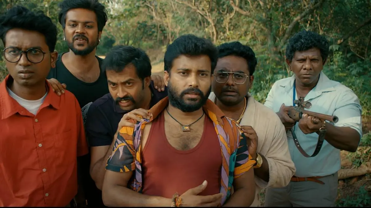 Pallu Padama Paathuka Tamil Full Movie More Of Adult Comedy Review