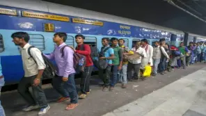 North Indian Workers Suffers Without Job In Tamil Nadu
