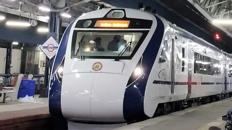 Vande Bharat Express arrived within 6 hours from Chennai to Coimbatore