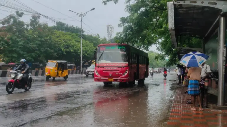 Chennai Rains: Heavy Rain WIth Thunder Expected Till November 25
