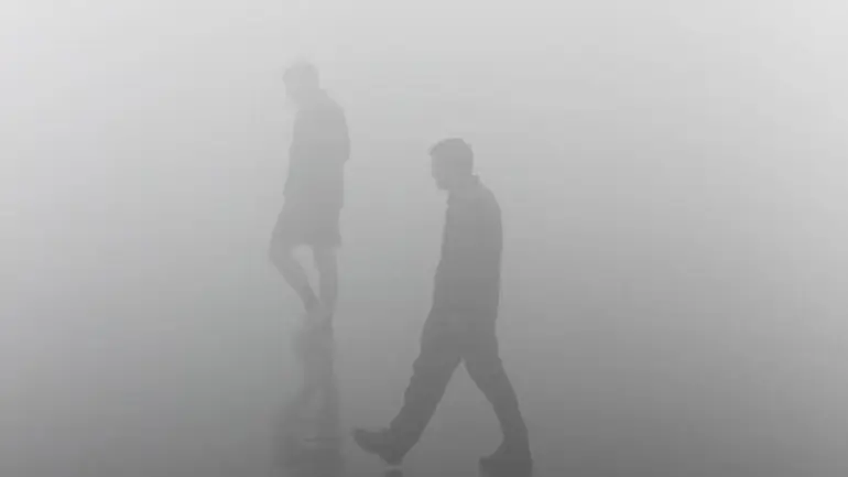 Chennai Witnessed Heavy Fog And It Remains For Few Days