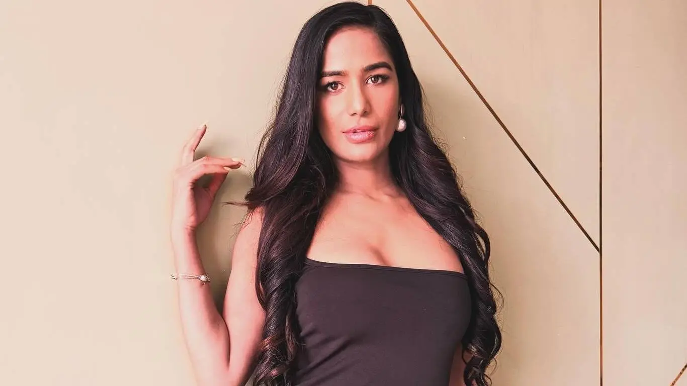 Poonam Pandey Alive: Reason Behind The Fake Death And Cervical Cancer