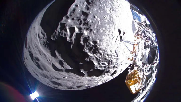 US Odysseus Update: Moon Lander Tilted Over on the Lunar Surface