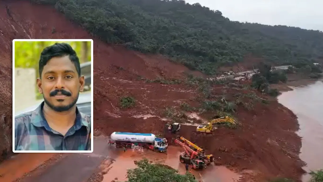 Shirur Landslide: Kerala Arjun Truck Found In Gangavali River