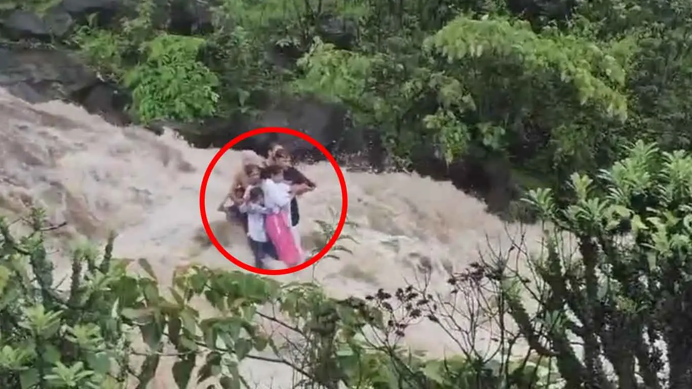 Lonavala Waterfall Tradegy: 5 Bodies Of Family Members Found