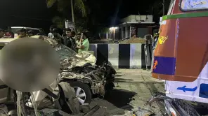 5 Including Child Died After Car-Lorry Accident In Cuddalore