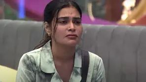 Dharsha Gupta Cries Over Cooking Mocks in Bigg Boss 8 Tamil
