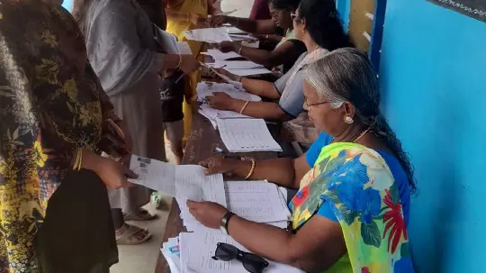 Helpdesk for enumeration form filling - DEO kanniyakumari (TN Elections)