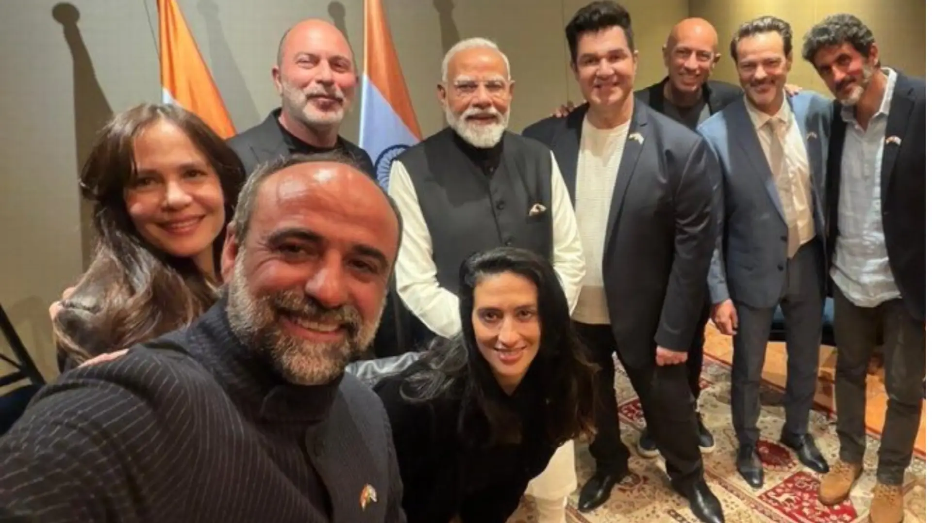 PM Modi selfie with Fauda Cast